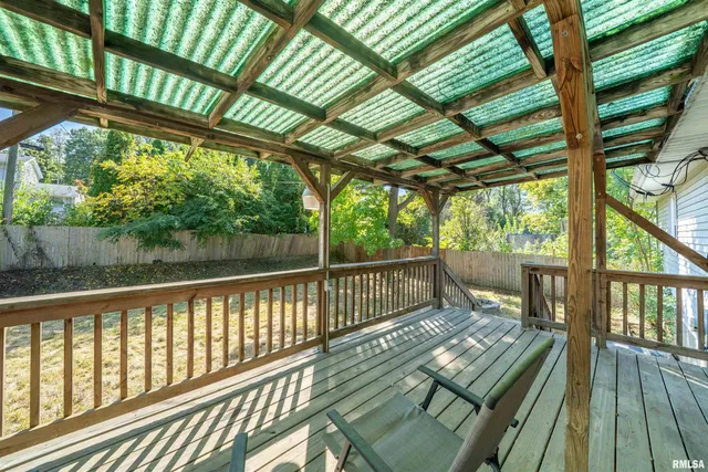 $150,000 | 109 Blossom Terrace, Washington, IL 61571