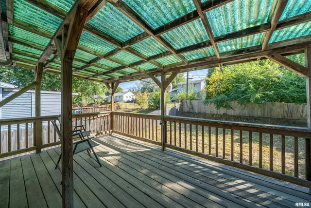 $150,000 | 109 Blossom Terrace, Washington, IL 61571