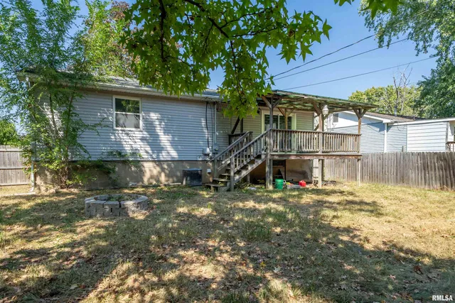 $150,000 | 109 Blossom Terrace, Washington, IL 61571