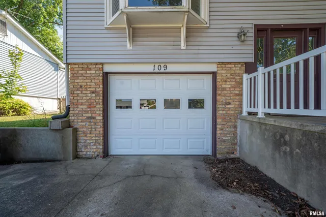 $150,000 | 109 Blossom Terrace, Washington, IL 61571