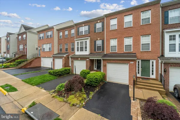 $3,200 | 11415 Mactavish Heights, Fairfax, VA 22030