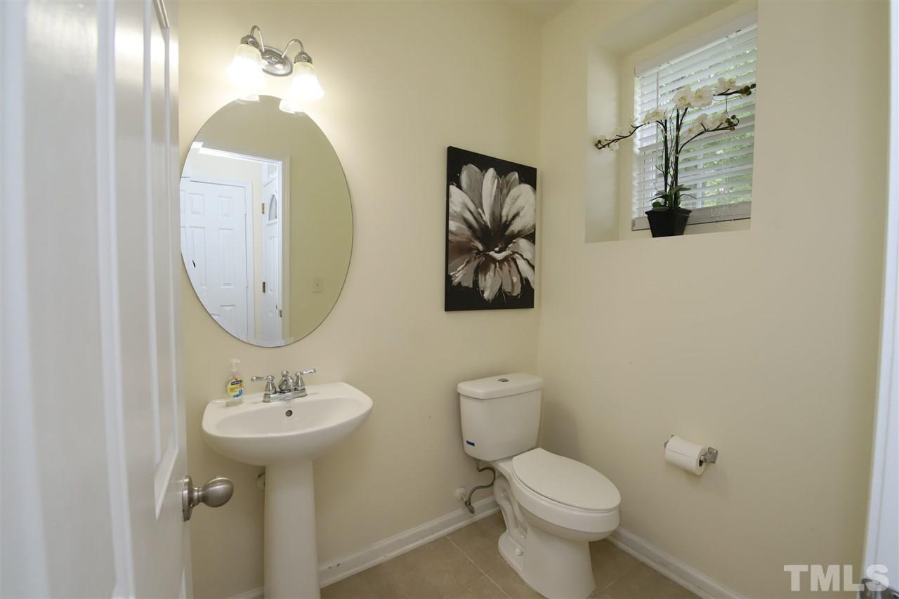 2540 Quarry Ridge Lane Raleigh, NC 27610 - Photo 20 of 30 Downstairs