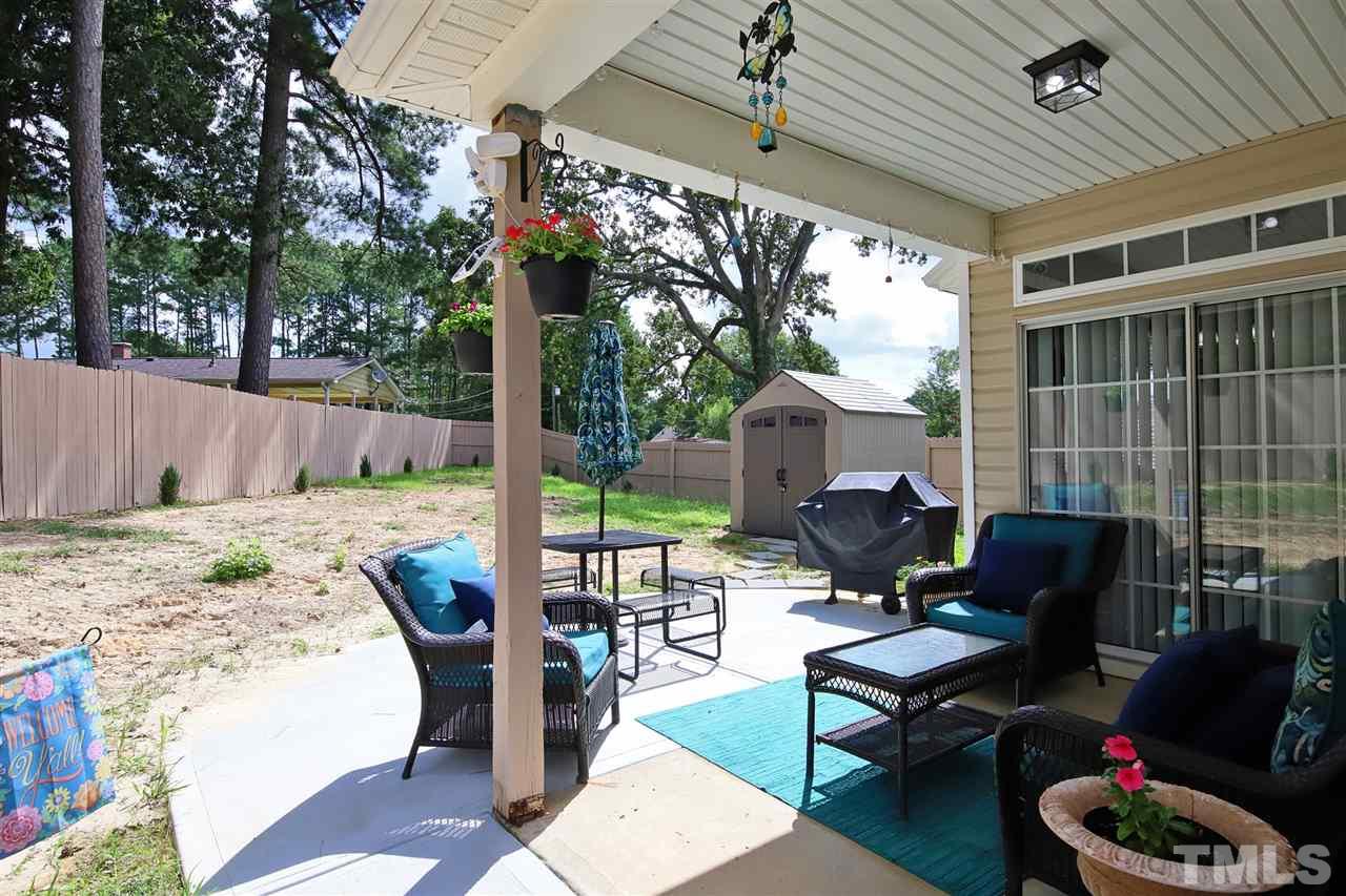 2540 Quarry Ridge Lane Raleigh, NC 27610 - Photo 4 of 30