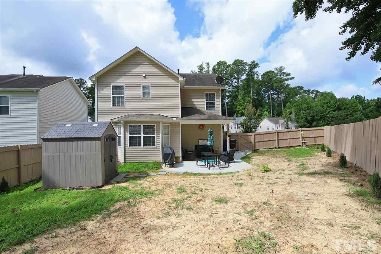 2540 Quarry Ridge Lane Raleigh, NC 27610 - Photo 6 of 30
