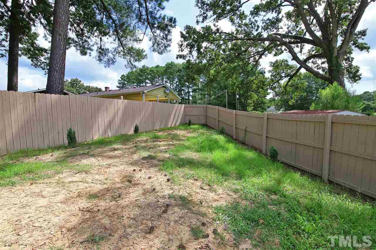 2540 Quarry Ridge Lane Raleigh, NC 27610 - Photo 7 of 30