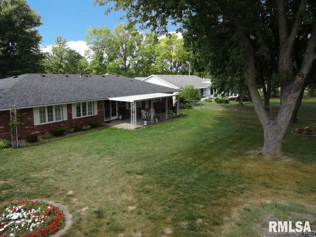658 South Koke Mill Road Springfield, IL 62711 - Photo 6 of 36
