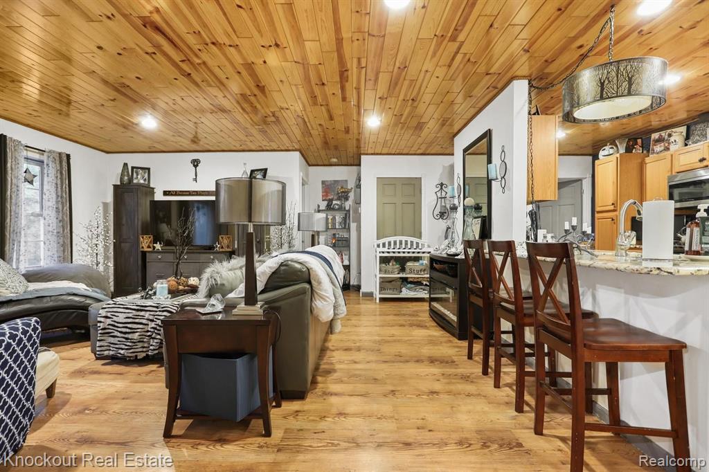 6720 Townline Road Birch Run, MI 48415 - Photo 15 of 26 Gallery Image 15