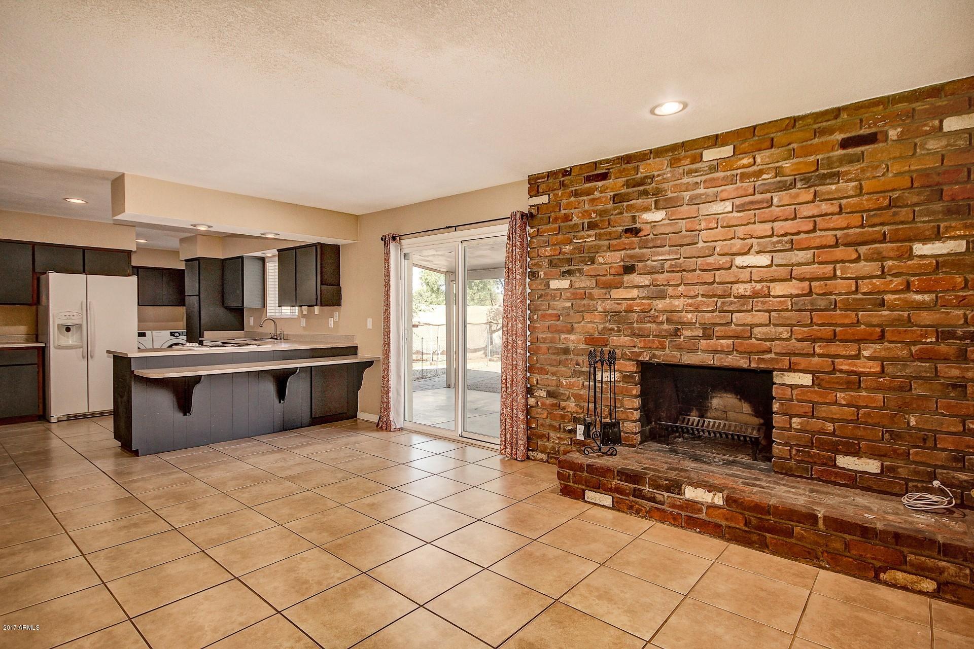 4124 West Hatcher Road Phoenix, AZ 85051 - Photo 8 of 22 0008-Hatcher (7)