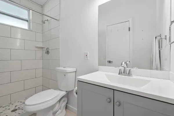 $2,350 | 670 Hernando Street, Unit C, Fort Pierce, FL 34949