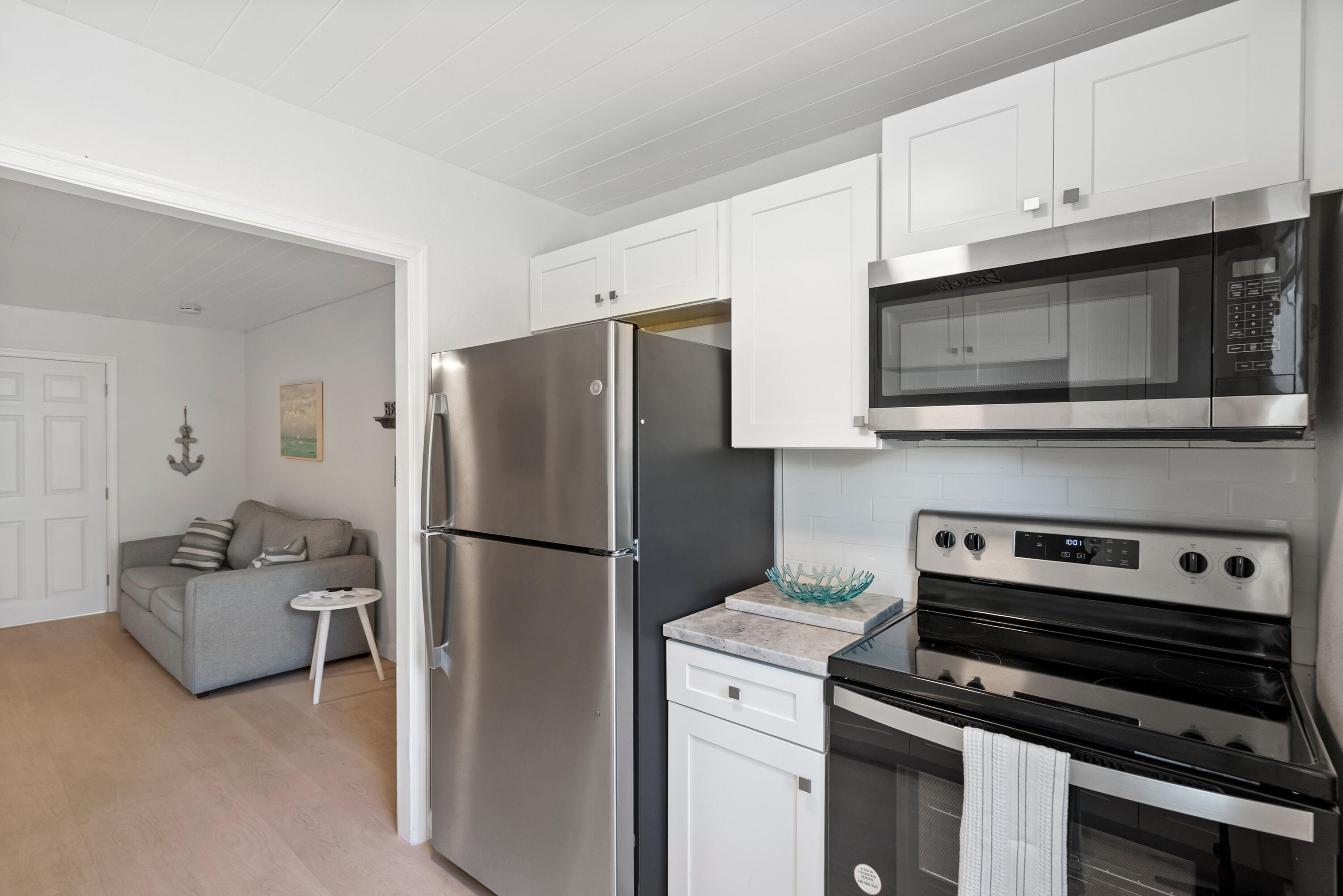 670 Hernando Street, Unit C Fort Pierce, FL 34949 - Photo 7 of 26 Kitchen 2