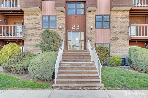 $2,400 | 275 Alpine Way, Unit 2753, Woodbridge, NJ 07095