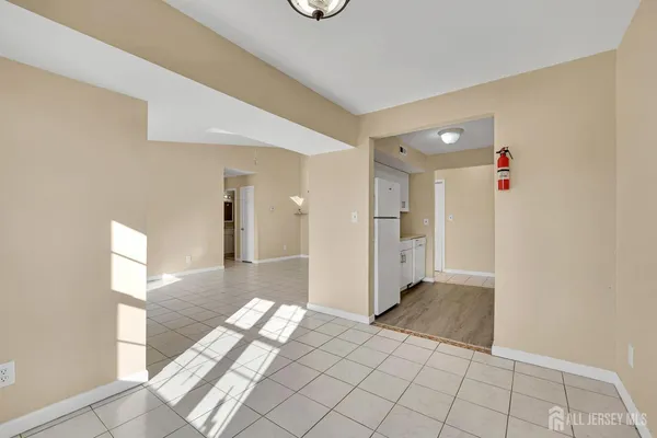 $2,400 | 275 Alpine Way, Unit 2753, Woodbridge, NJ 07095