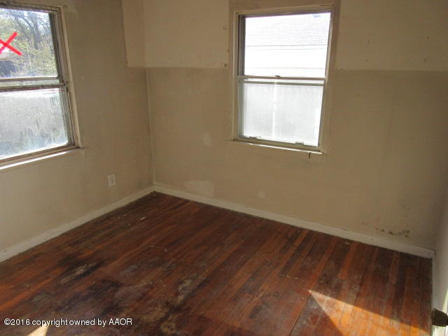 4425 Crockett Street Amarillo, TX 79110 - Photo 3 of 11 2nd bdrm