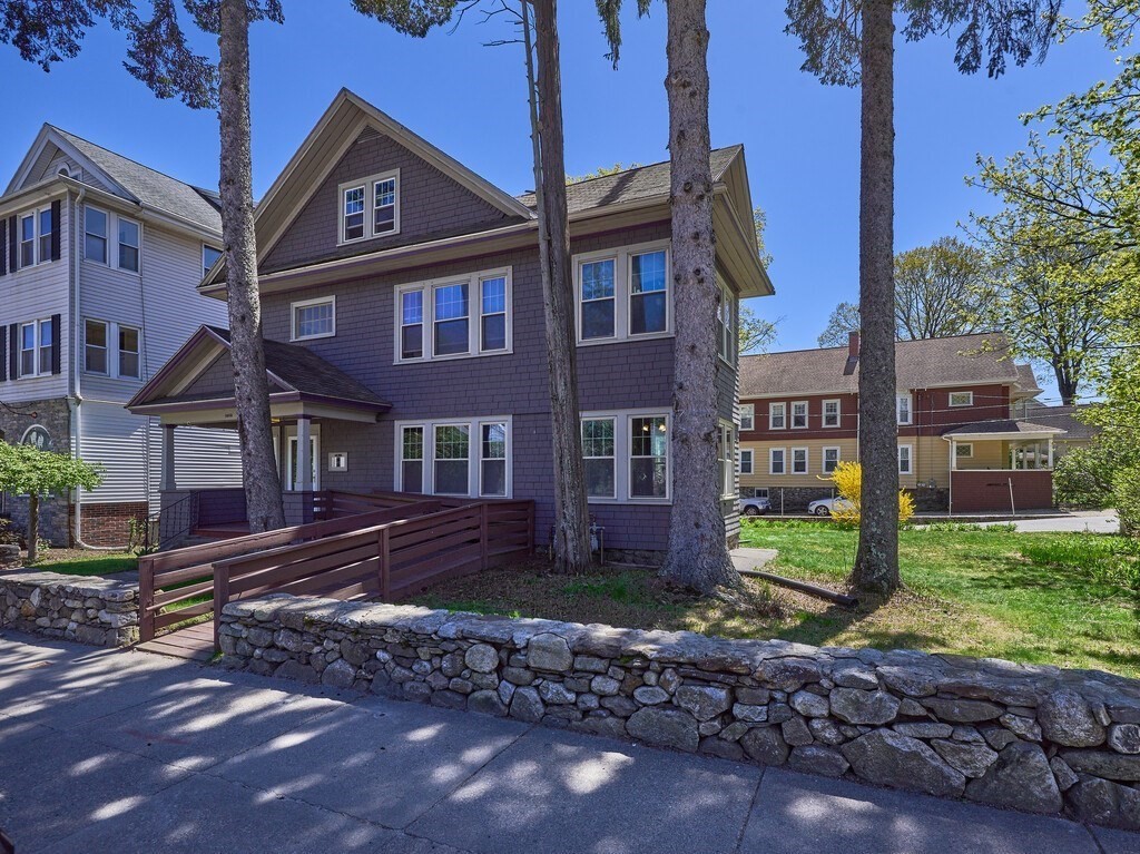 1066 Pleasant Street Worcester, MA 01602 - Photo 2 of 42