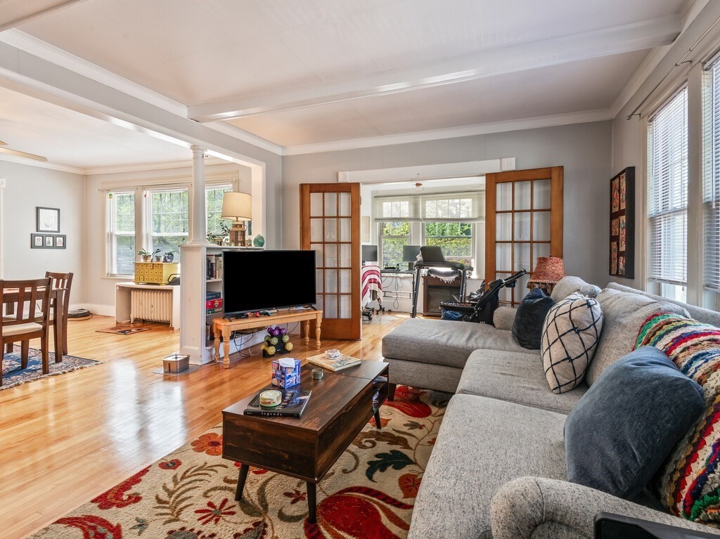 1066 Pleasant Street Worcester, MA 01602 - Photo 29 of 42