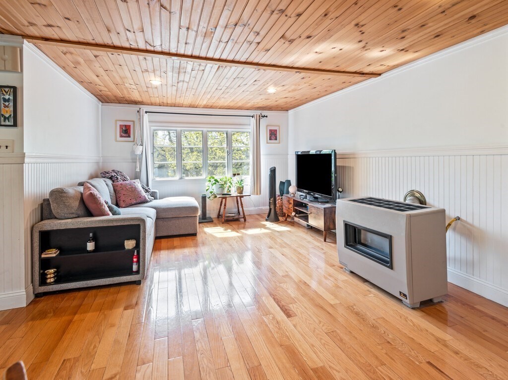 1066 Pleasant Street Worcester, MA 01602 - Photo 40 of 42