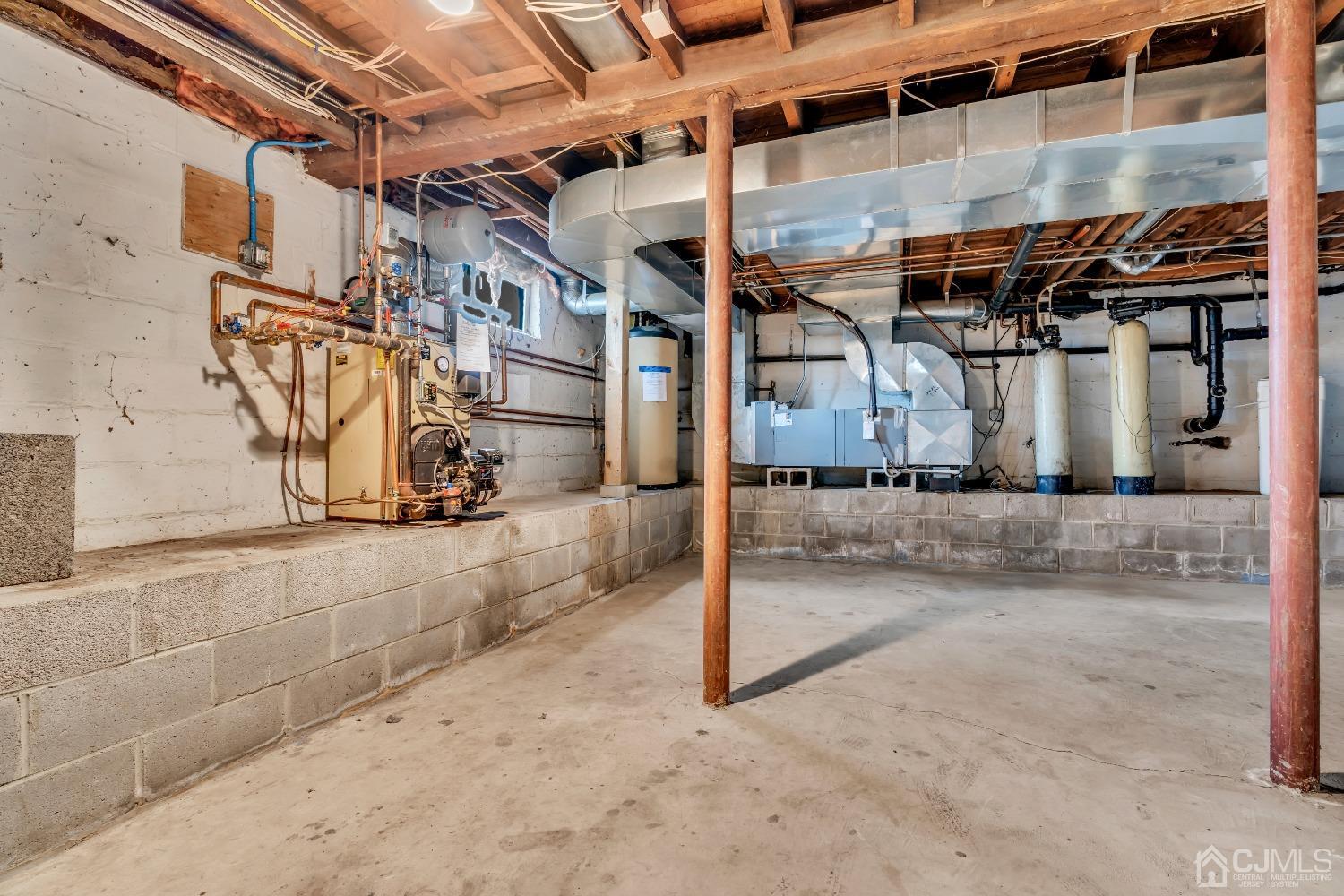 231 Station Road Monroe Township, NJ 08831 - Photo 29 of 36 a view of a garage with wooden building