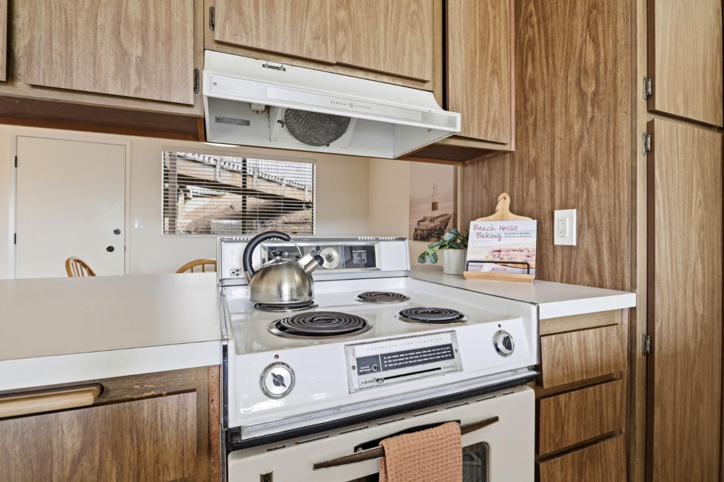 101 Shell Road, Unit 111 Watsonville, CA 95076 - Photo 8 of 36
