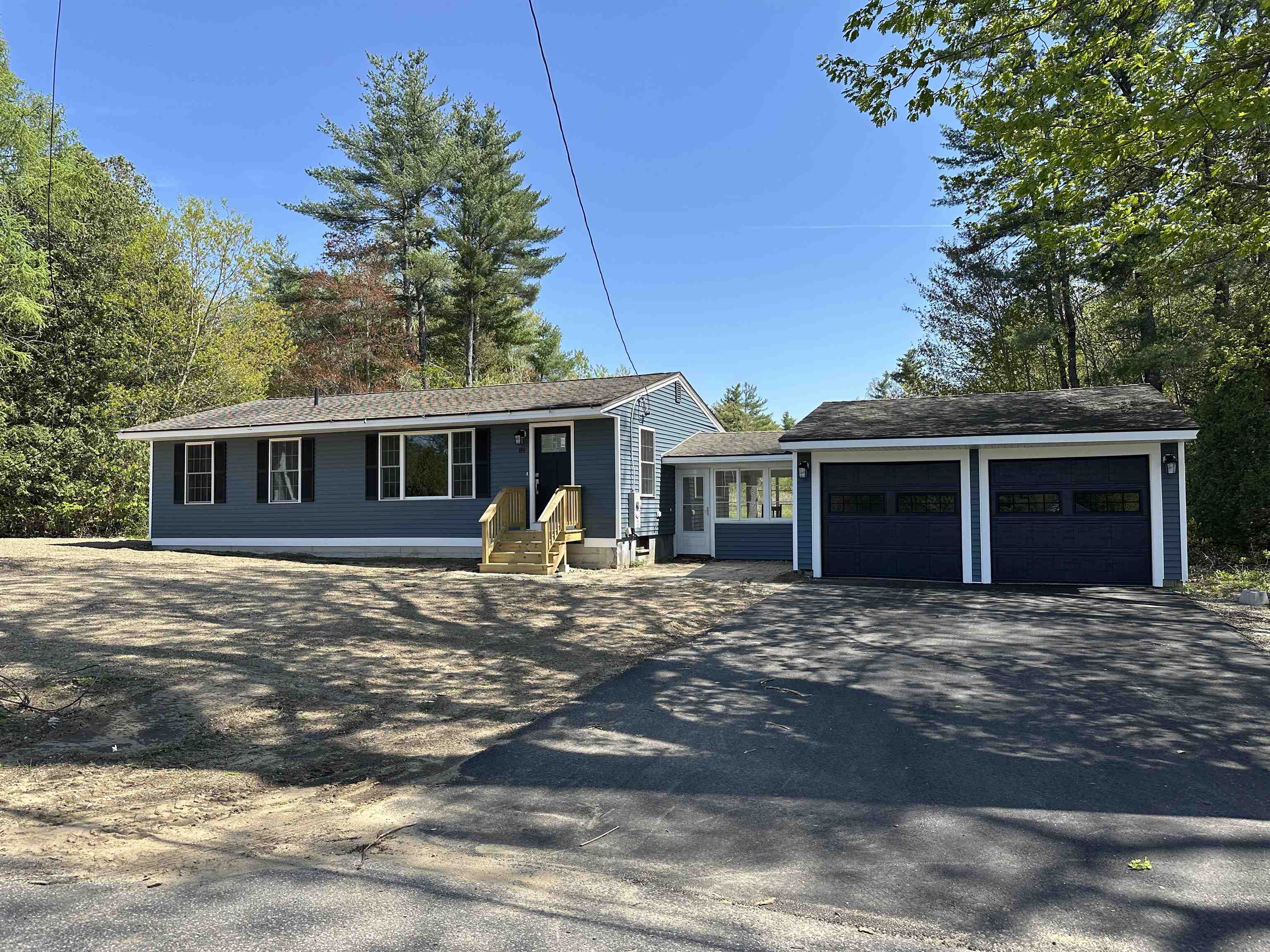 89 Autumn Street Rochester, NH 03868 - Photo 3 of 30