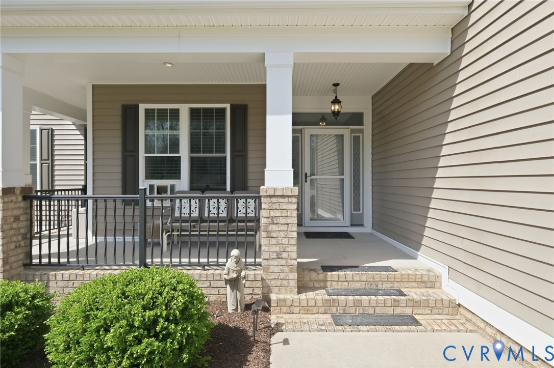 605 Carldan Road Richmond, VA 23227 - Photo 2 of 38 a view of entrance