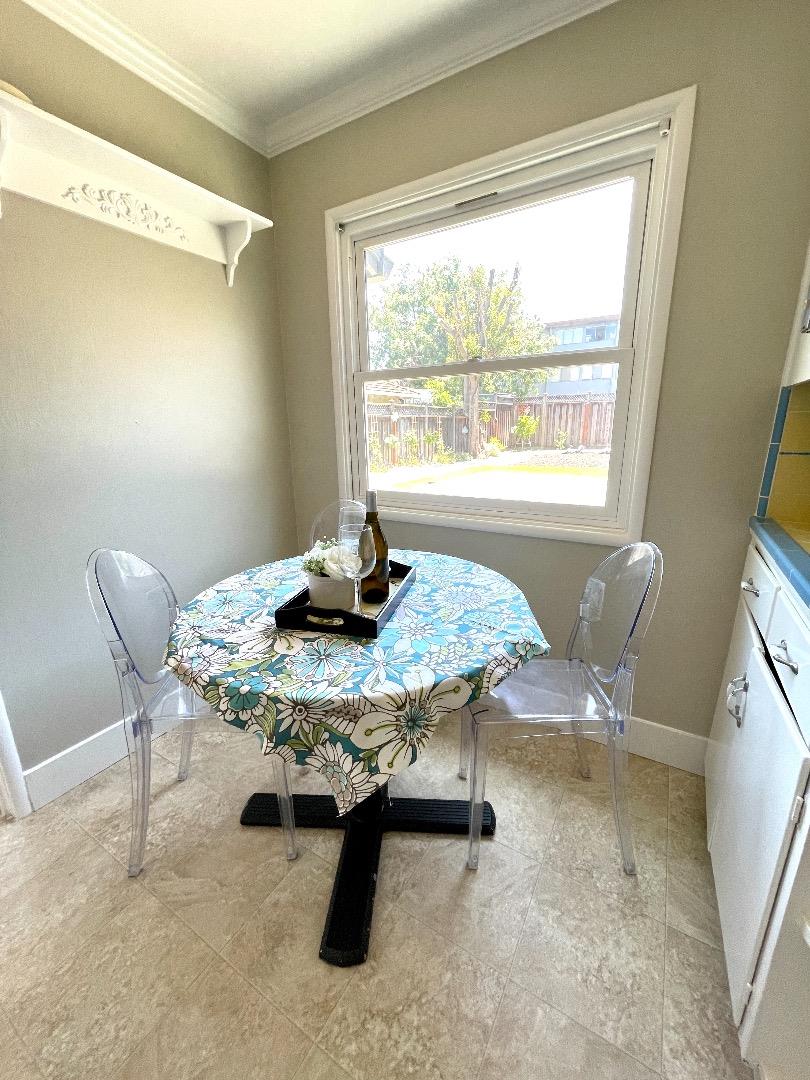 2516 Bailey Avenue San Jose, CA 95128 - Photo 15 of 54 a view of a workspace with a window