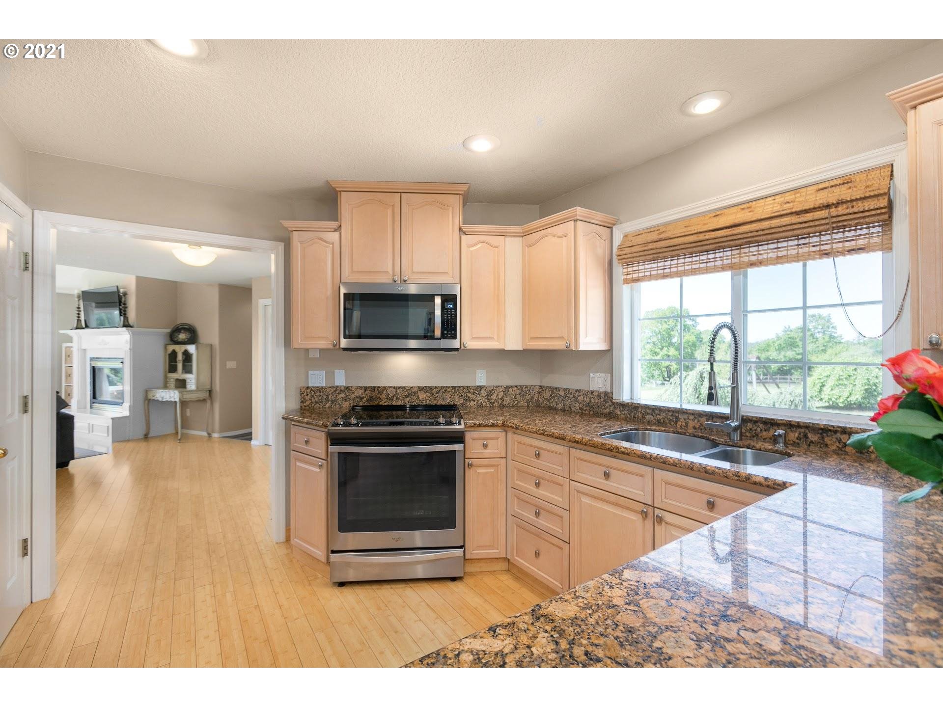 25915 Northeast Brunner Road Camas, WA 98607 - Photo 15 of 32