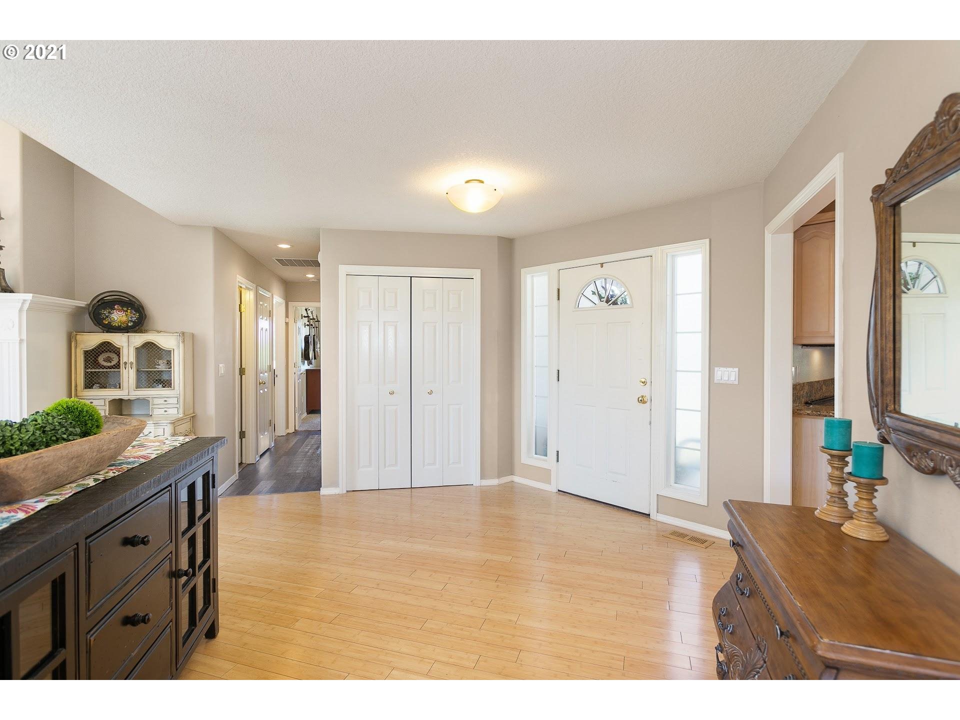 25915 Northeast Brunner Road Camas, WA 98607 - Photo 3 of 32