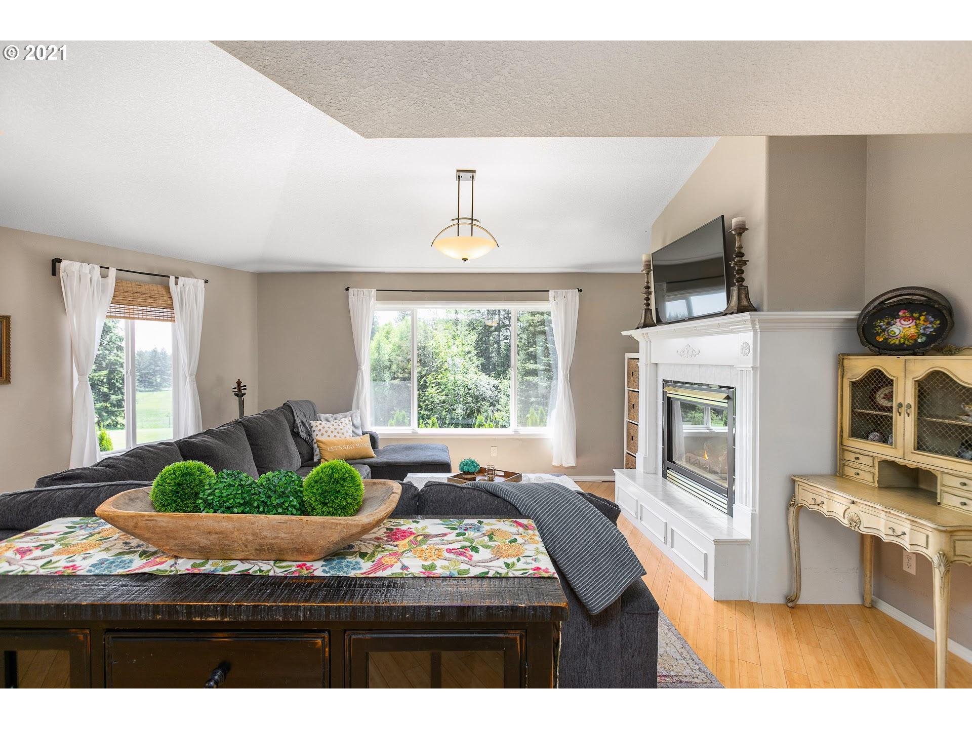 25915 Northeast Brunner Road Camas, WA 98607 - Photo 4 of 32