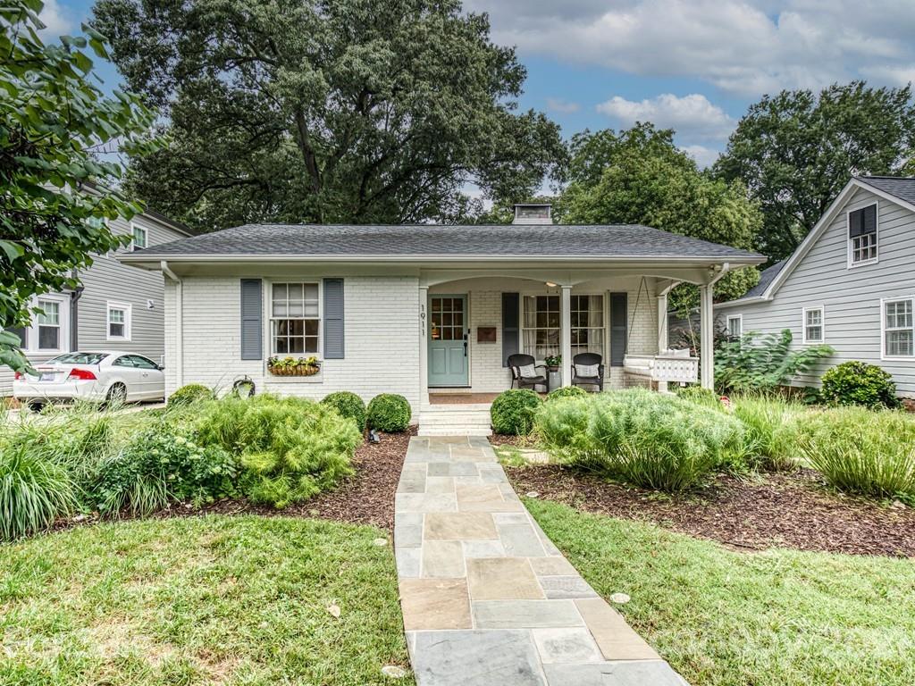 1911 Club Road Charlotte, NC 28205 - Photo 1 of 33 Gallery Image 1