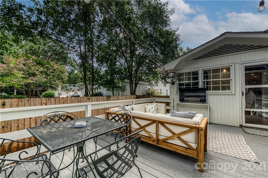 1911 Club Road Charlotte, NC 28205 - Photo 27 of 33 Gallery Image 27
