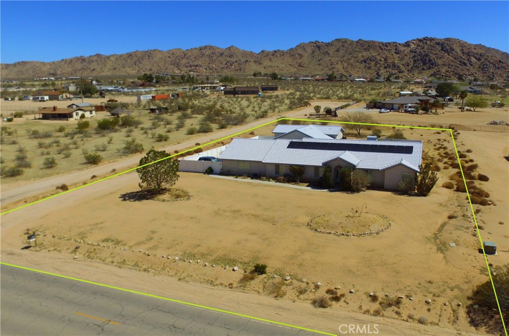 17389 Central Road Apple Valley, CA 92307 - Photo 4 of 67