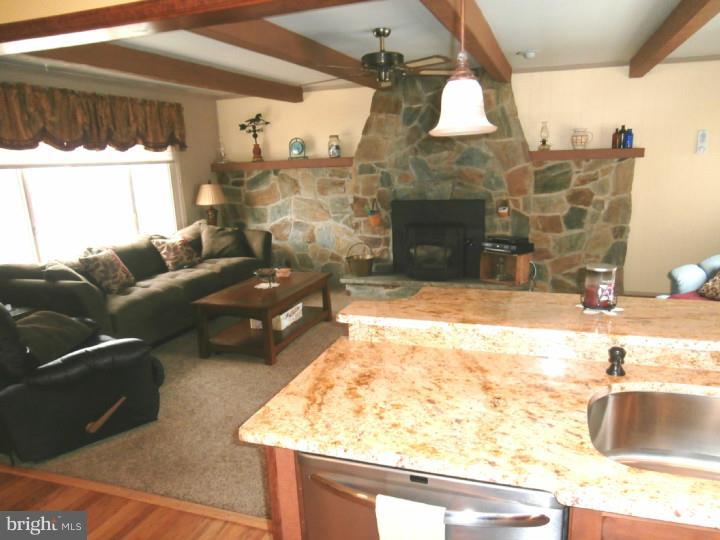 28 Hillside Road Stratford, NJ 08084 - Photo 4 of 19