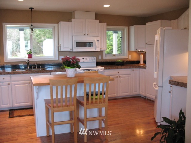 69 South Point Road Port Angeles, WA 98363 - Photo 9 of 17 Gallery Image 9