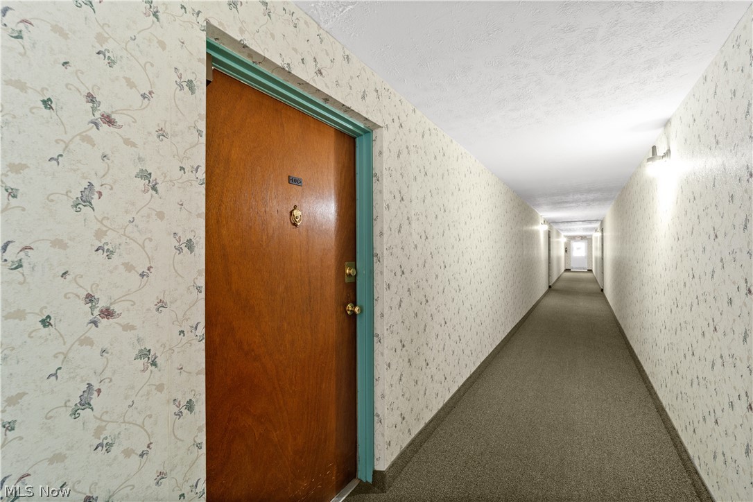 20312 Lorain Road, Unit 108 Cleveland, OH 44126 - Photo 6 of 33 Hallway
