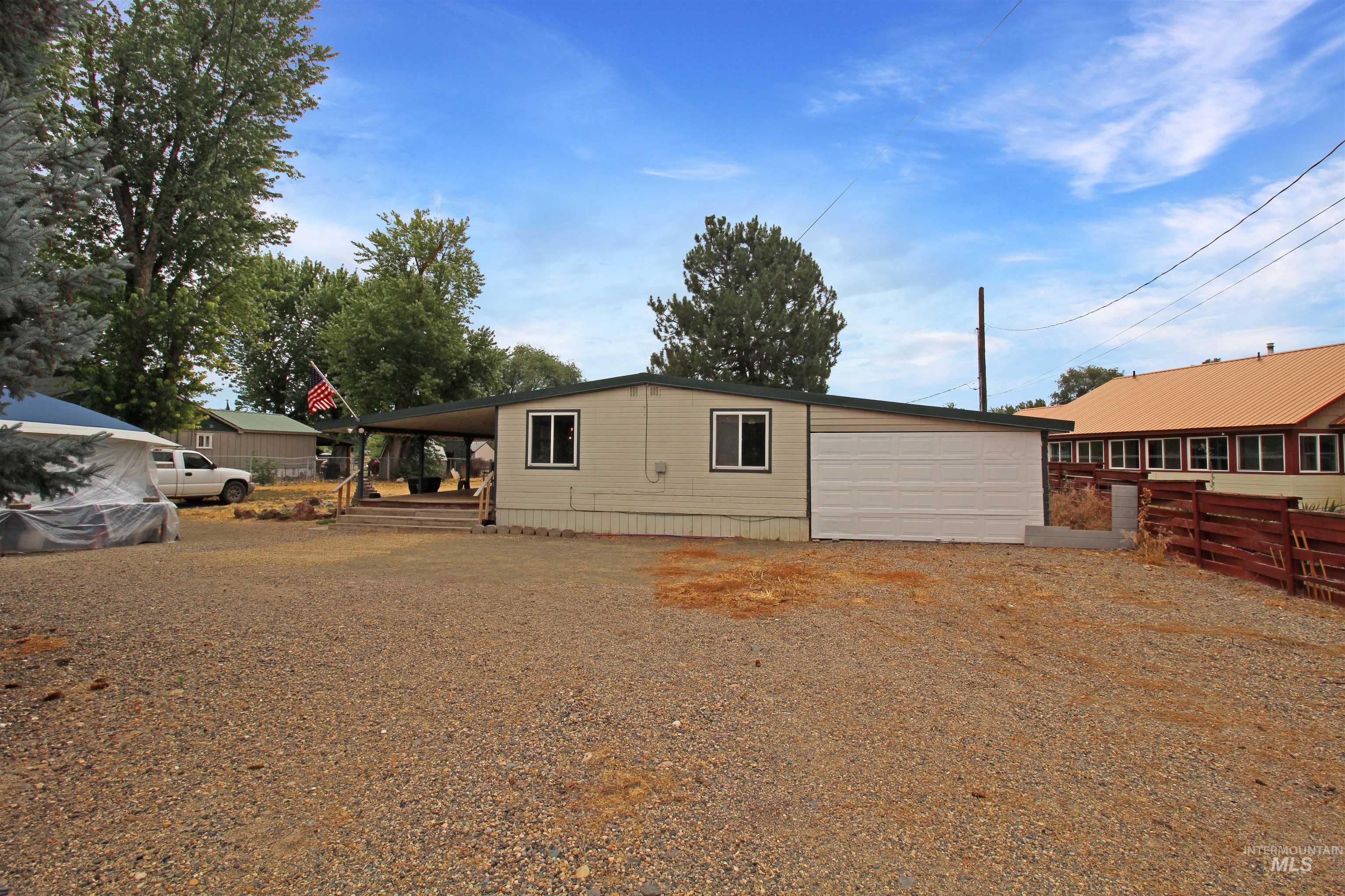 1265 Pioneer Road Weiser, ID 83672 - Photo 2 of 29 Back house