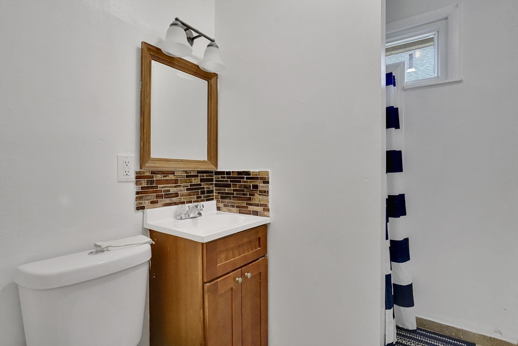 46-48 Narragansett Street Springfield, MA 01107 - Photo 18 of 19