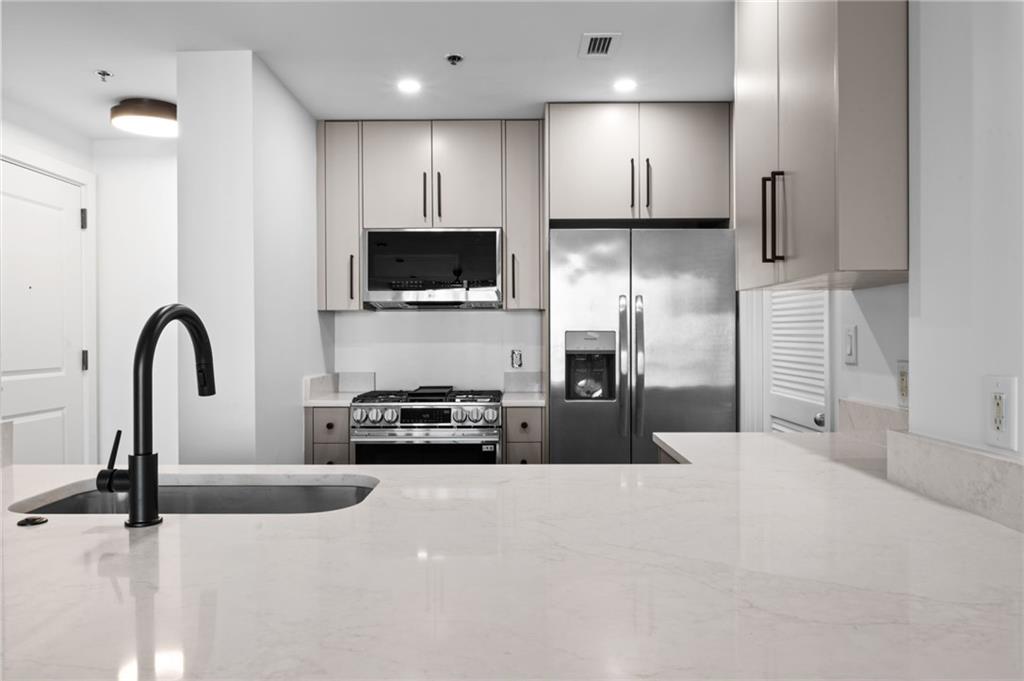 3338 Peachtree Road Northeast, Unit 1606 Atlanta, GA 30326 - Photo 4 of 24