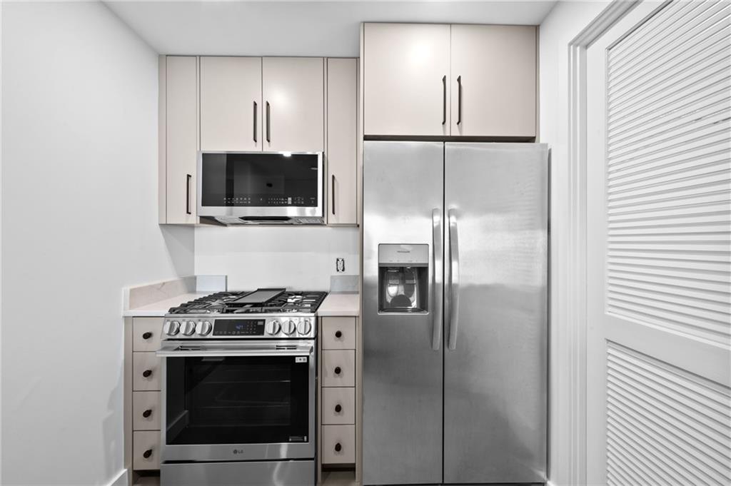 3338 Peachtree Road Northeast, Unit 1606 Atlanta, GA 30326 - Photo 6 of 24