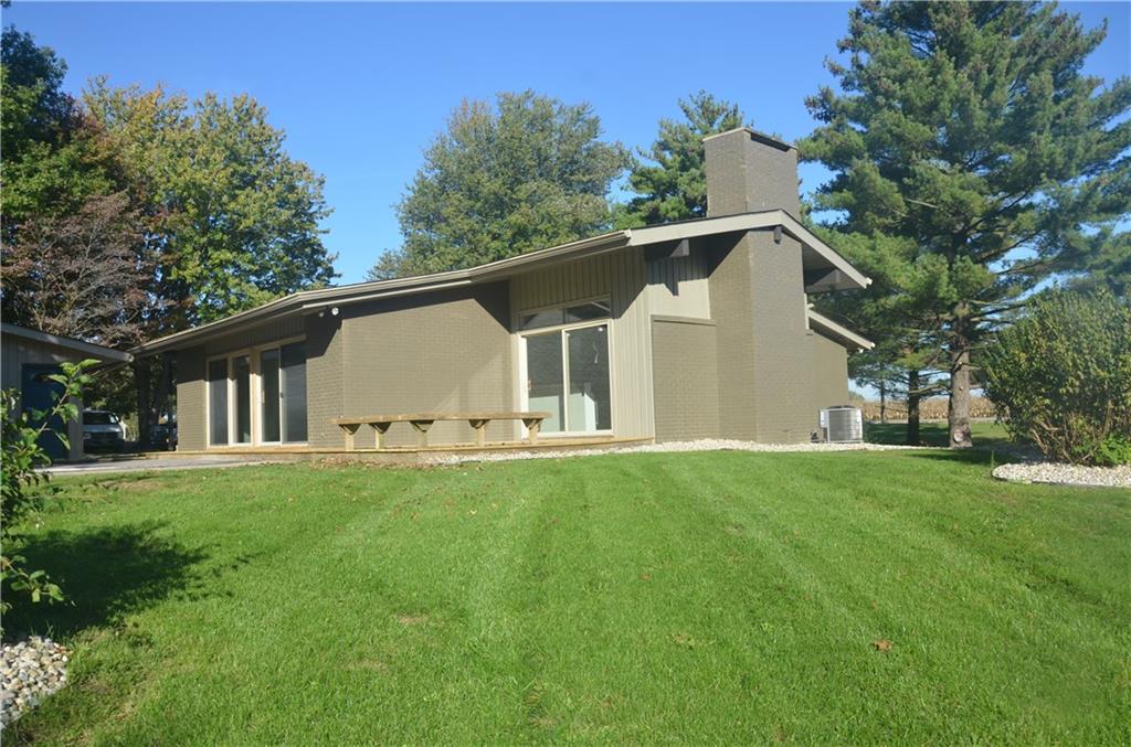 2587 North Centerline Road Franklin, IN 46131 - Photo 7 of 25 Gallery Image 7