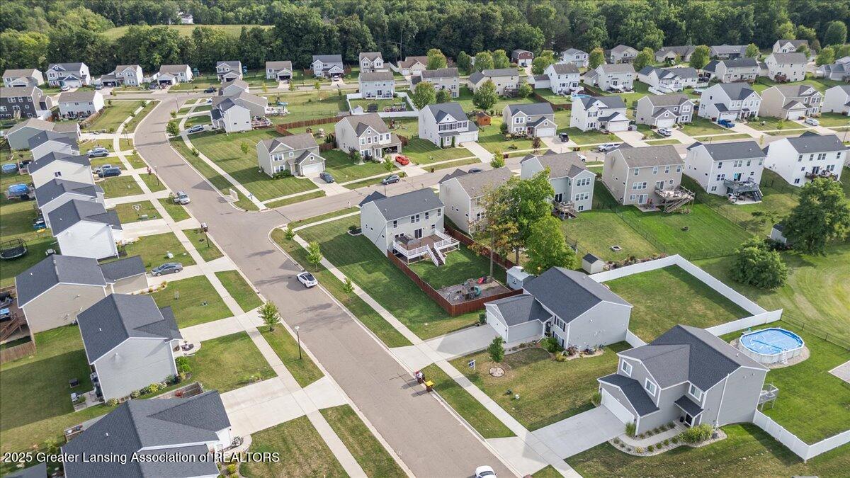 944 Pennine Ridge Way Grand Ledge, MI 48837 - Photo 46 of 52 07-Media Jett - 02