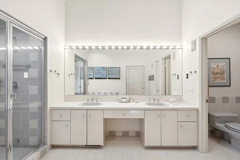 $2,395,000 | 7 Chatfields Ridge Road, East Hampton, NY 11937