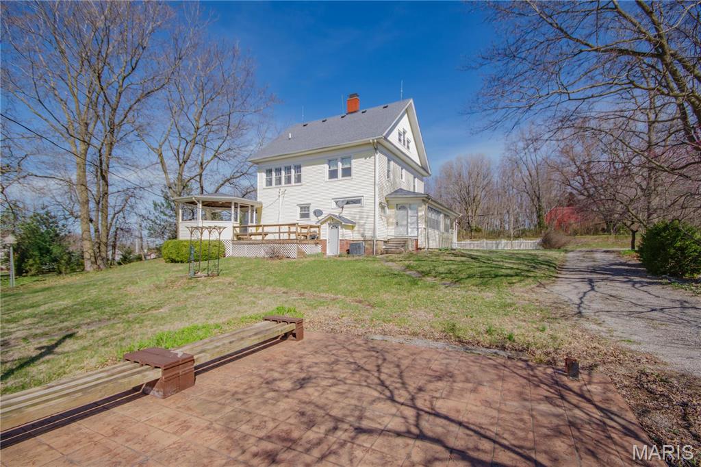 708 East Fillmore Street Fillmore, IL 62032 - Photo 8 of 64