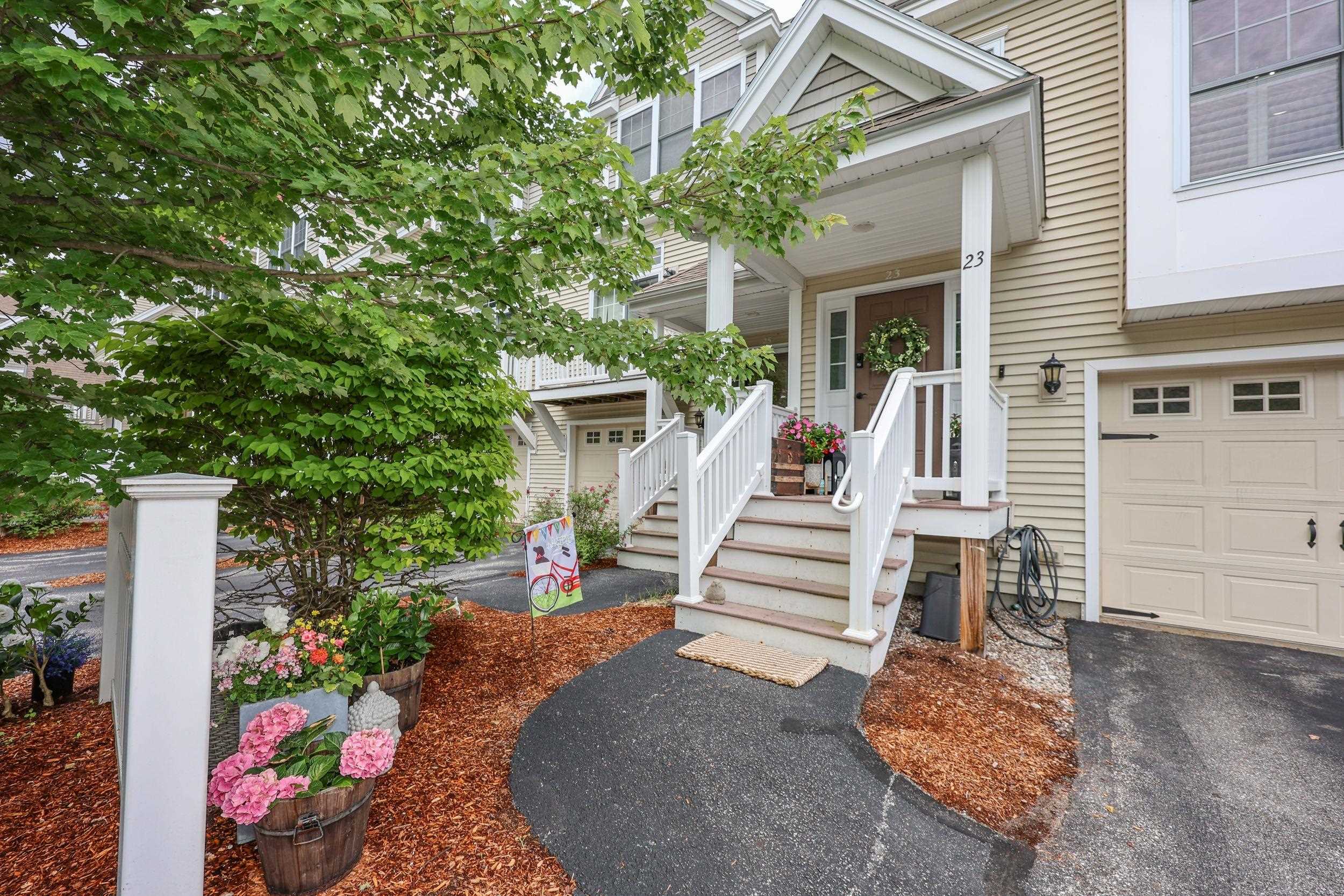 23 Hackett Hill Road, Unit 41 Manchester, NH 03102 - Photo 4 of 41