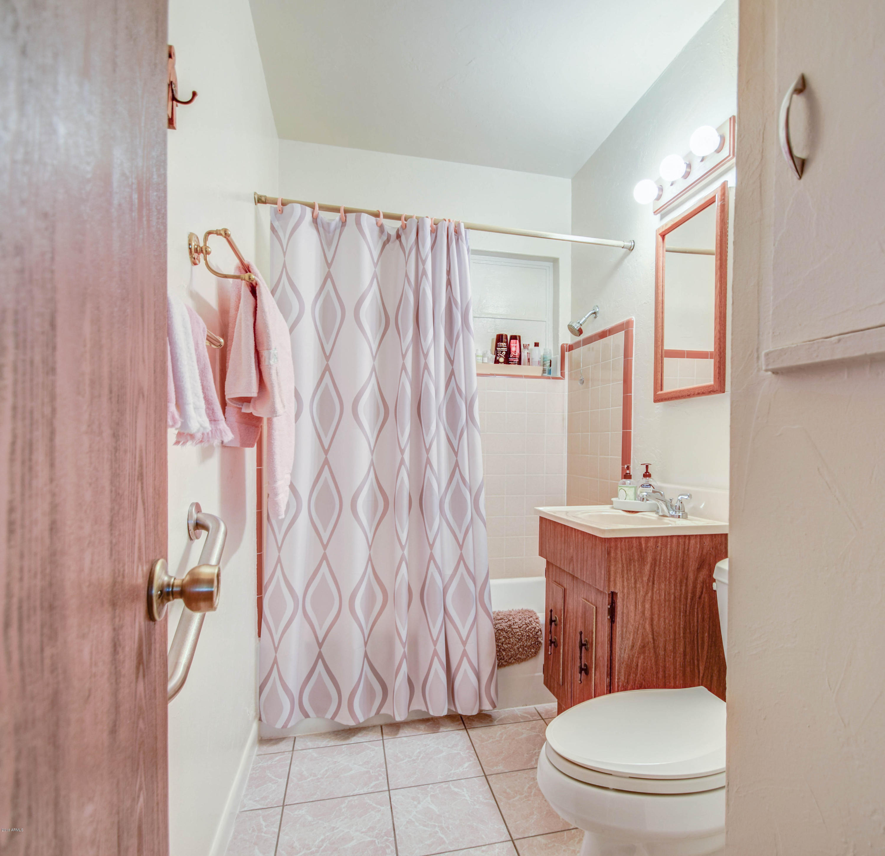 256 North Apache Road Buckeye, AZ 85326 - Photo 35 of 53 Bathroom1