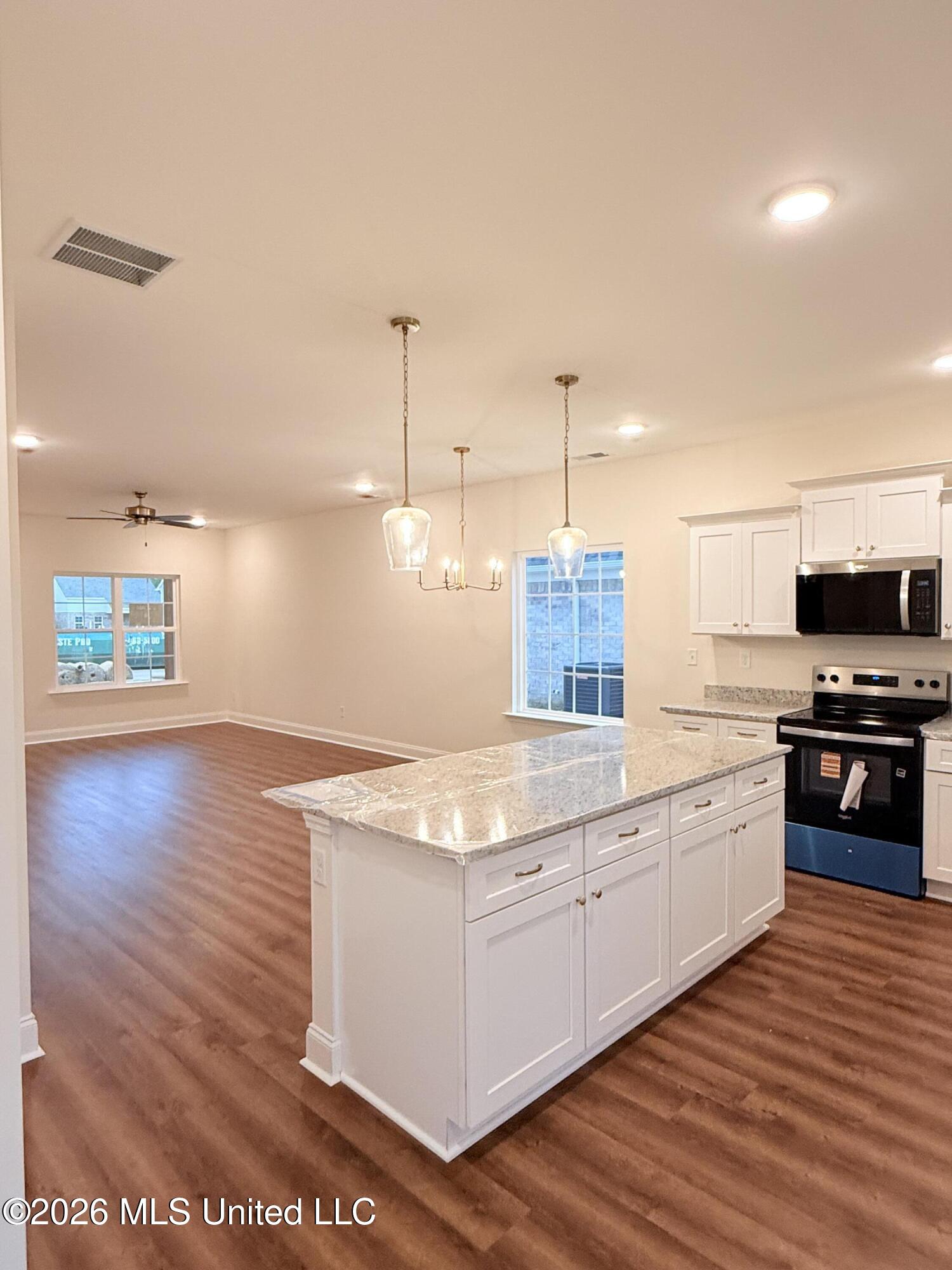 6082 River Birch Road East Walls, MS 38680 - Photo 3 of 16 IMG_4348