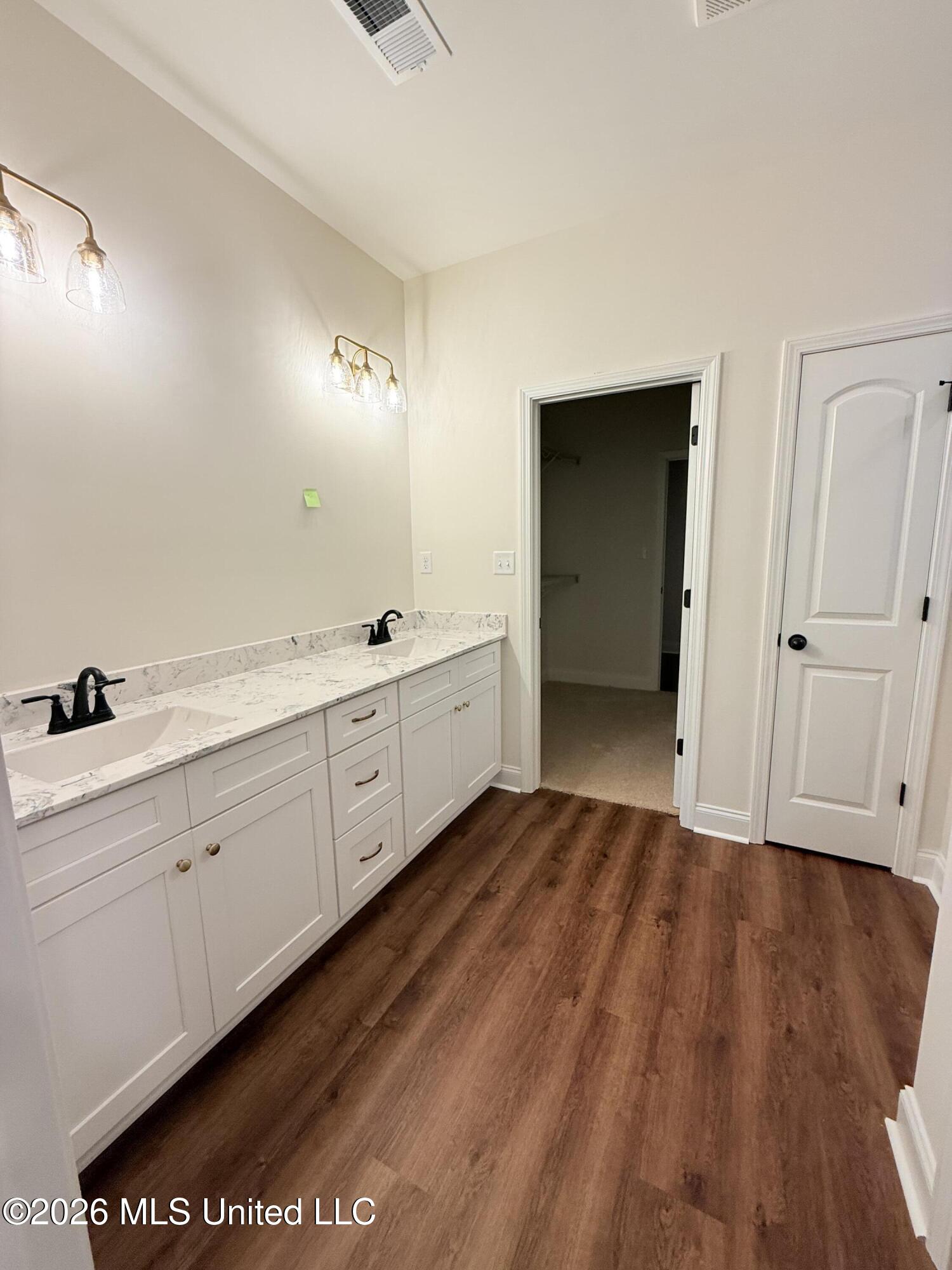 6082 River Birch Road East Walls, MS 38680 - Photo 10 of 16 IMG_4352