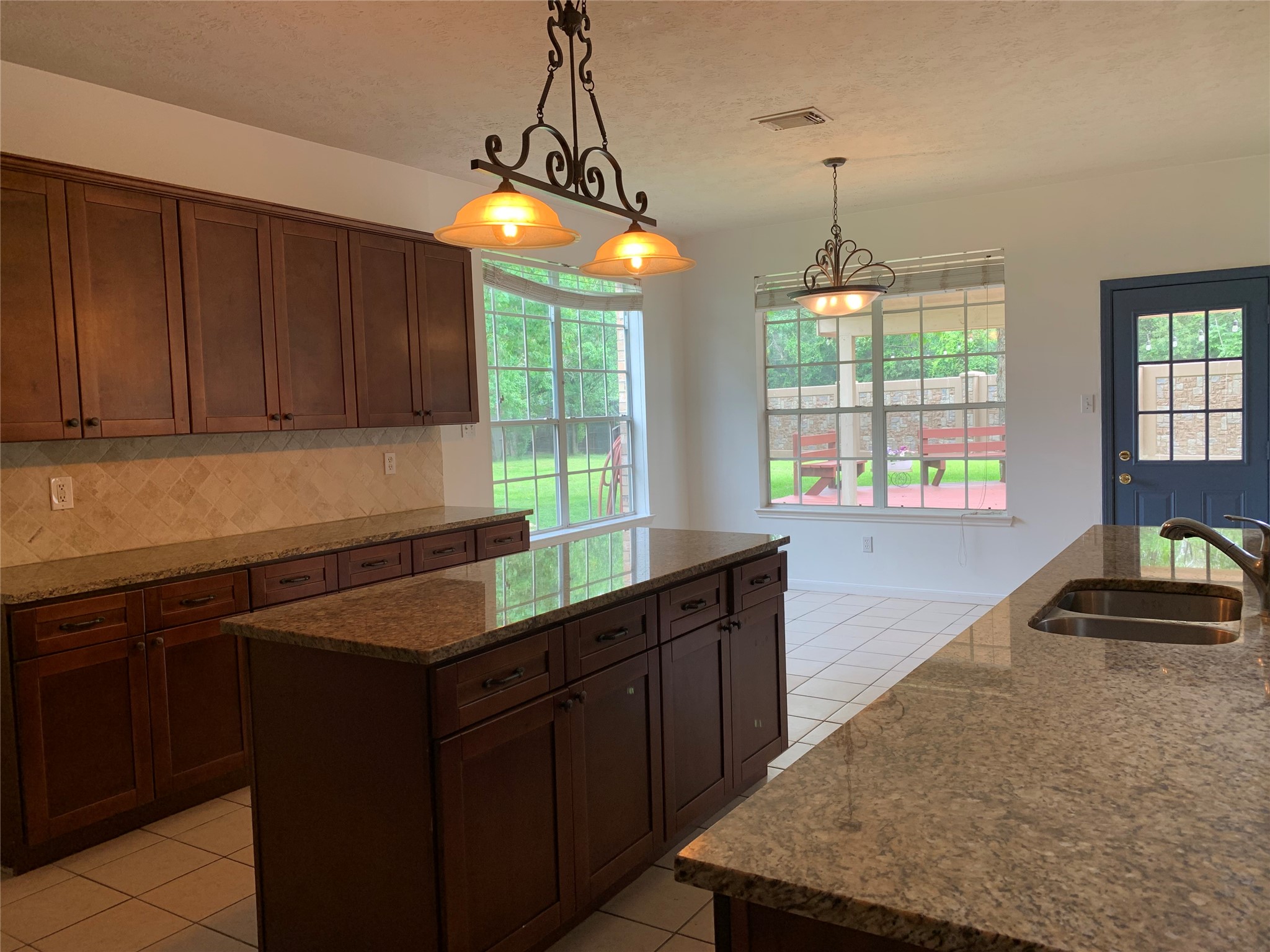 20703 Riviere Lane Spring, TX 77388 - Photo 16 of 50