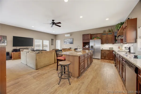 $1,499,000 | 94 Kansas City Way, Sunrise Beach, MO 65079