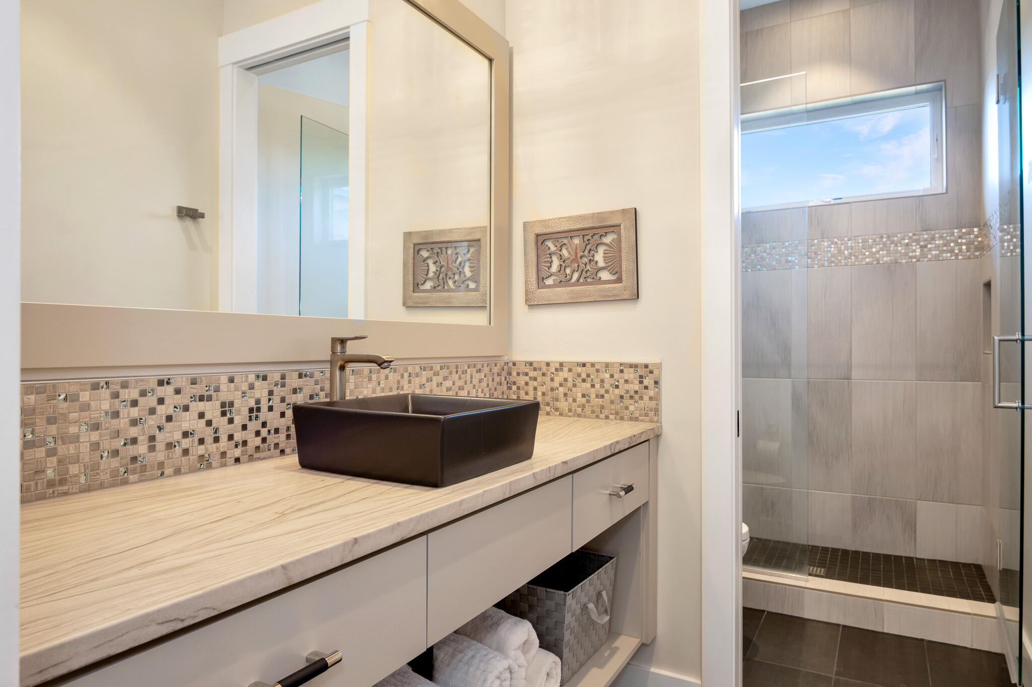 60871 River Rim Drive Bend, OR 97702 - Photo 34 of 42 a bathroom with a bathtub and shower