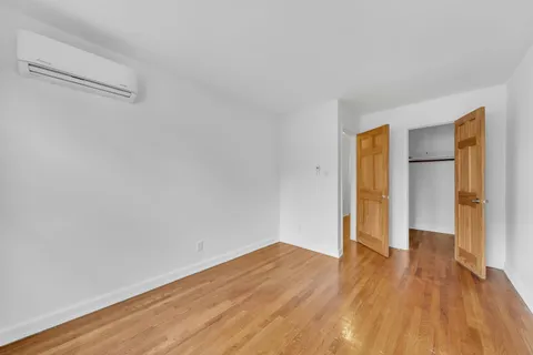 $2,800 | 199 Hopkins Avenue, Jersey City, NJ 07306